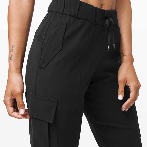 Lululemon Ready Set Cargo Pants Black sz 12 - Picture 9 of 10